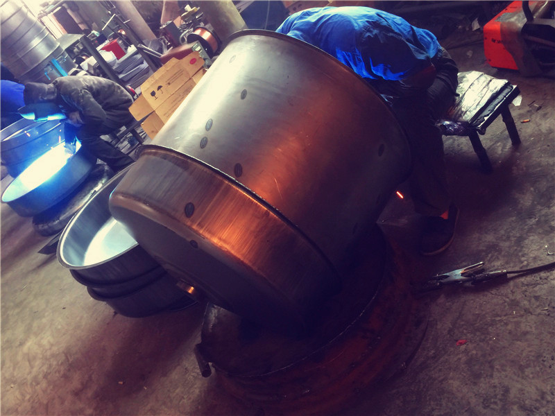 小型攪拌機(jī)內(nèi)部焊接技術(shù),保證無縫焊接--河北東圣吊索具制造有限公司--小型攪拌機(jī)|石材夾具|液壓堆高車|手動叉車