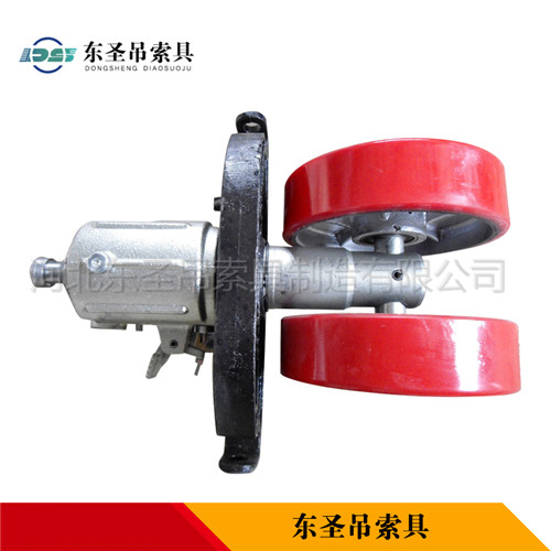 手動液壓升高叉車聚氨酯行走輪細(xì)節(jié)展示圖--河北東圣吊索具制造有限公司--小型攪拌機(jī)|石材夾具|液壓堆高車|手動叉車