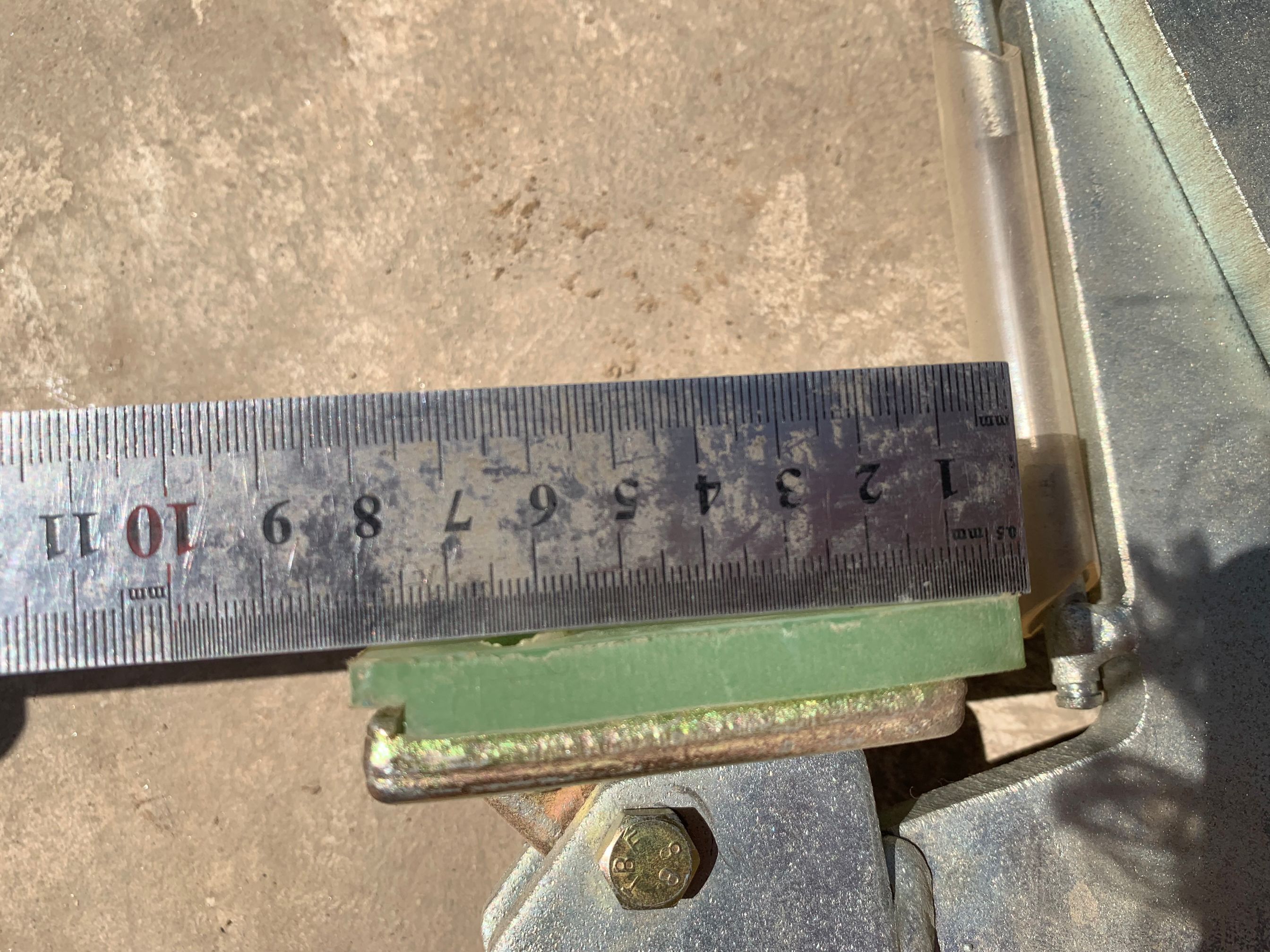 石材用吊夾具夾皮寬度圖片細(xì)節(jié)尺寸--河北東圣吊索具制造有限公司--石材夾具|小型攪拌機(jī)|液壓堆高車(chē)|手動(dòng)叉車(chē)